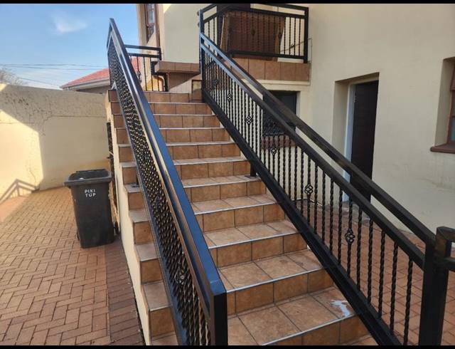 2 BEDROOM PROPERTY TO RENT IN CYRILDENE